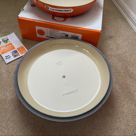 Le Creuset new #32 5qt volcanic - Picture 4 of 12